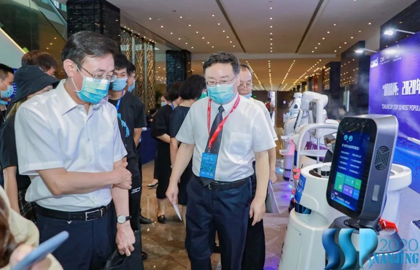 【合作伙伴】擎盾數(shù)據(jù)機(jī)器人榮膺2020年最受用戶喜愛(ài)的“抗疫機(jī)器人”TOP10 【合作伙伴】擎盾數(shù)據(jù)機(jī)器人榮膺2020年最受用戶喜愛(ài)的“抗疫機(jī)器人”TOP10